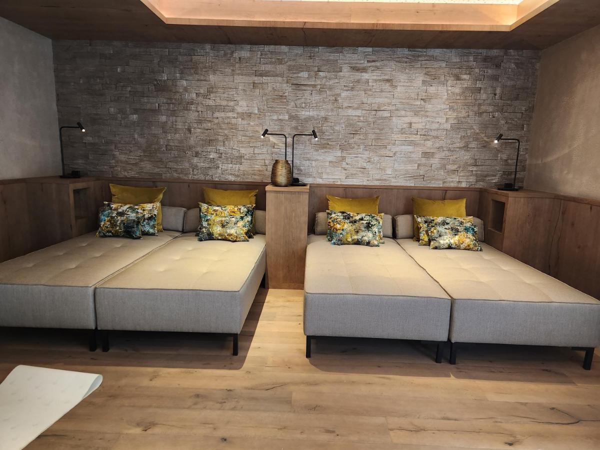 Hotel Gabi Wals-Siezenheim ภายนอก รูปภาพ