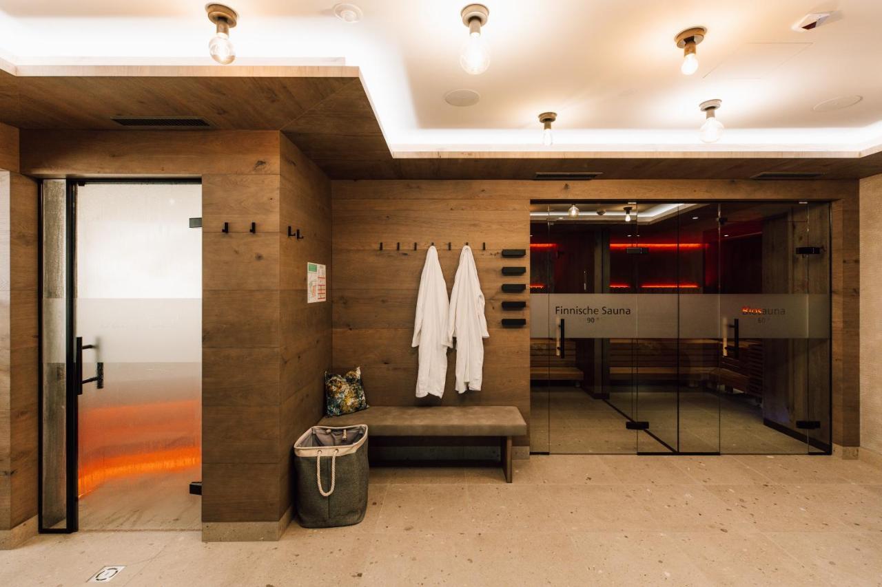 Hotel Gabi Wals-Siezenheim ภายนอก รูปภาพ