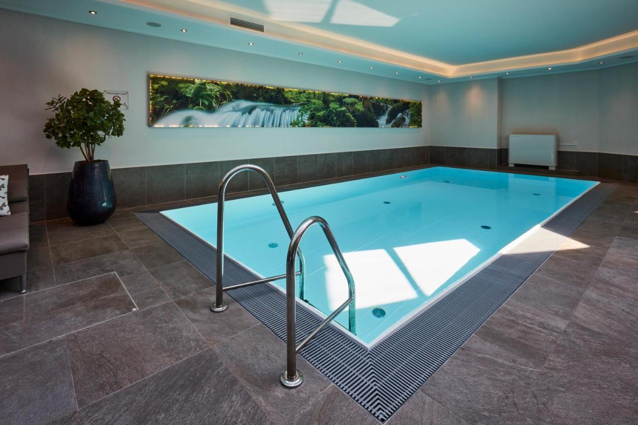 Hotel Gabi Wals-Siezenheim ภายนอก รูปภาพ
