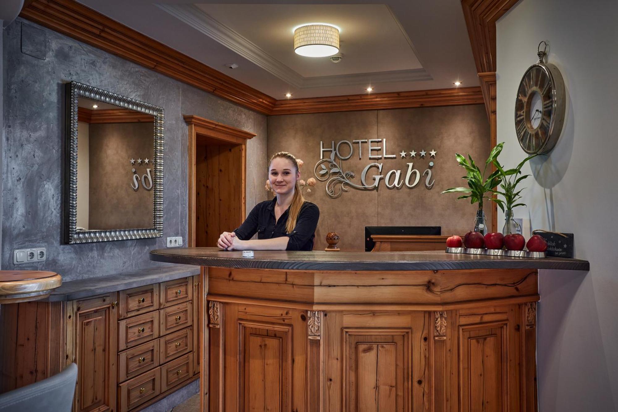 Hotel Gabi Wals-Siezenheim ภายนอก รูปภาพ