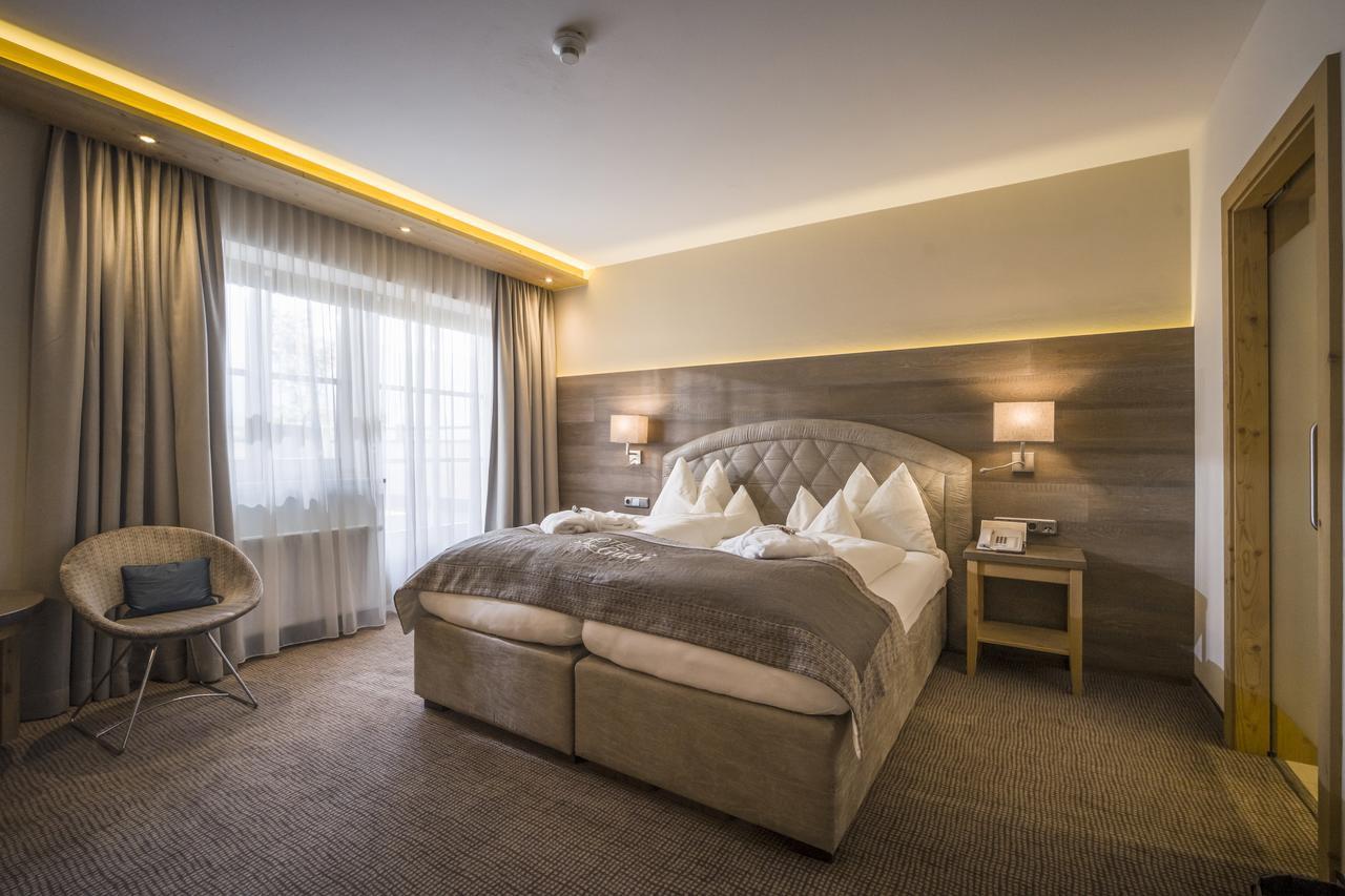 Hotel Gabi Wals-Siezenheim ภายนอก รูปภาพ