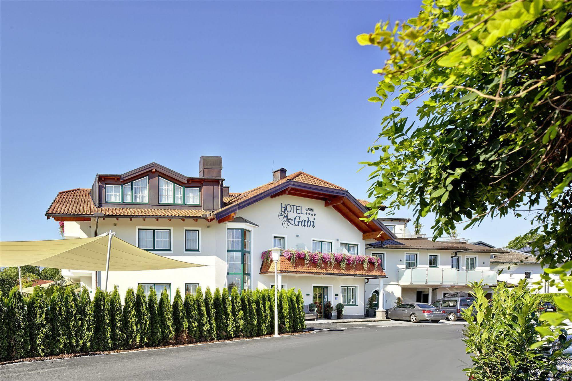 Hotel Gabi Wals-Siezenheim ภายนอก รูปภาพ