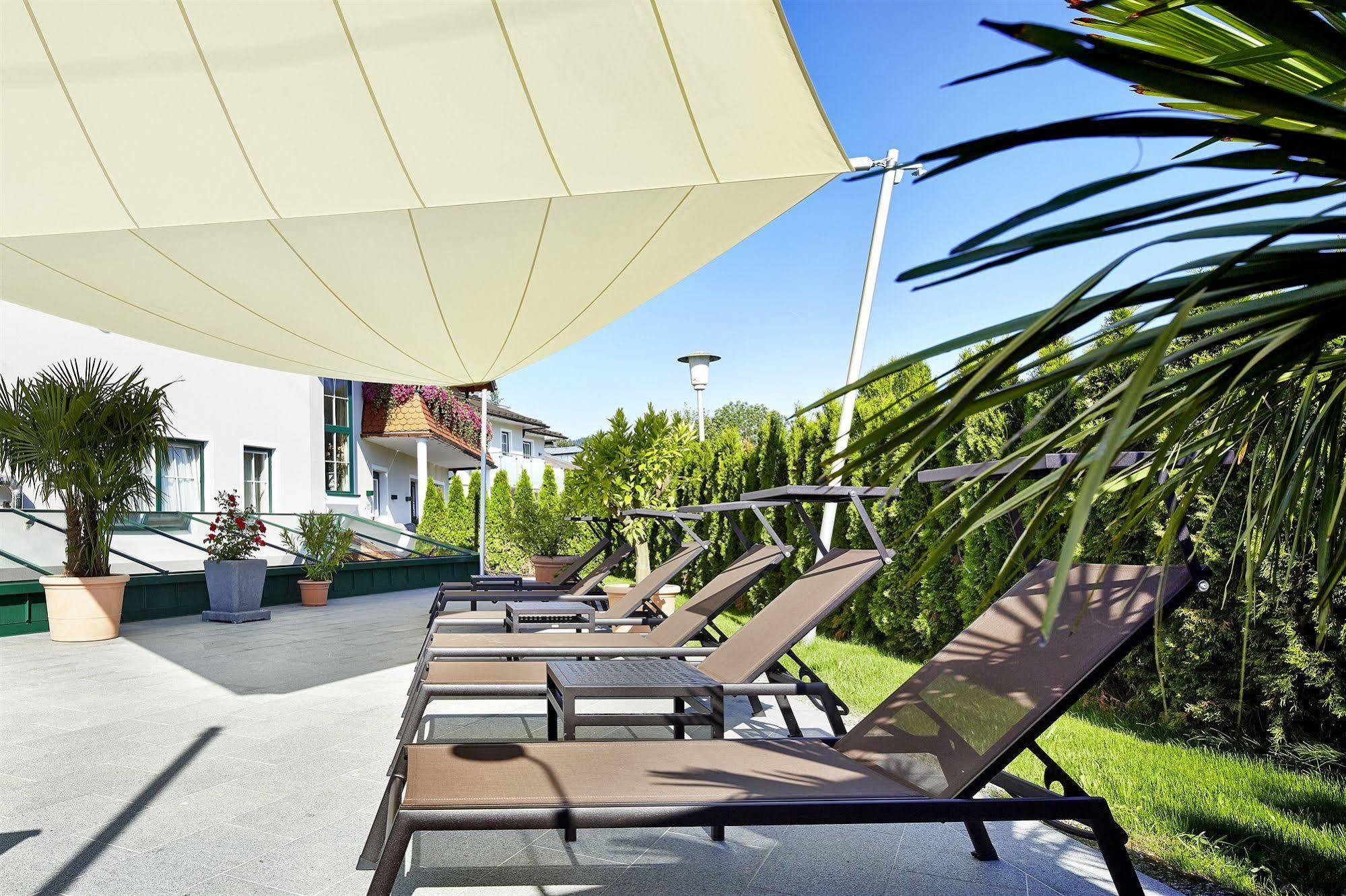 Hotel Gabi Wals-Siezenheim ภายนอก รูปภาพ